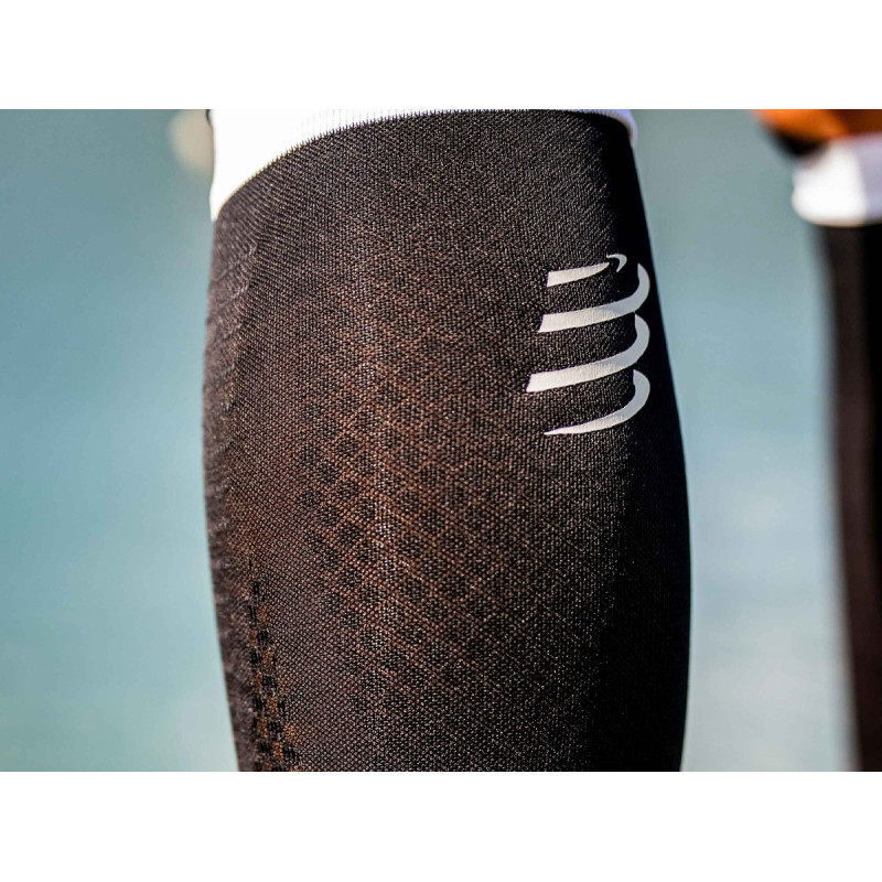 Compressport R2 black/white