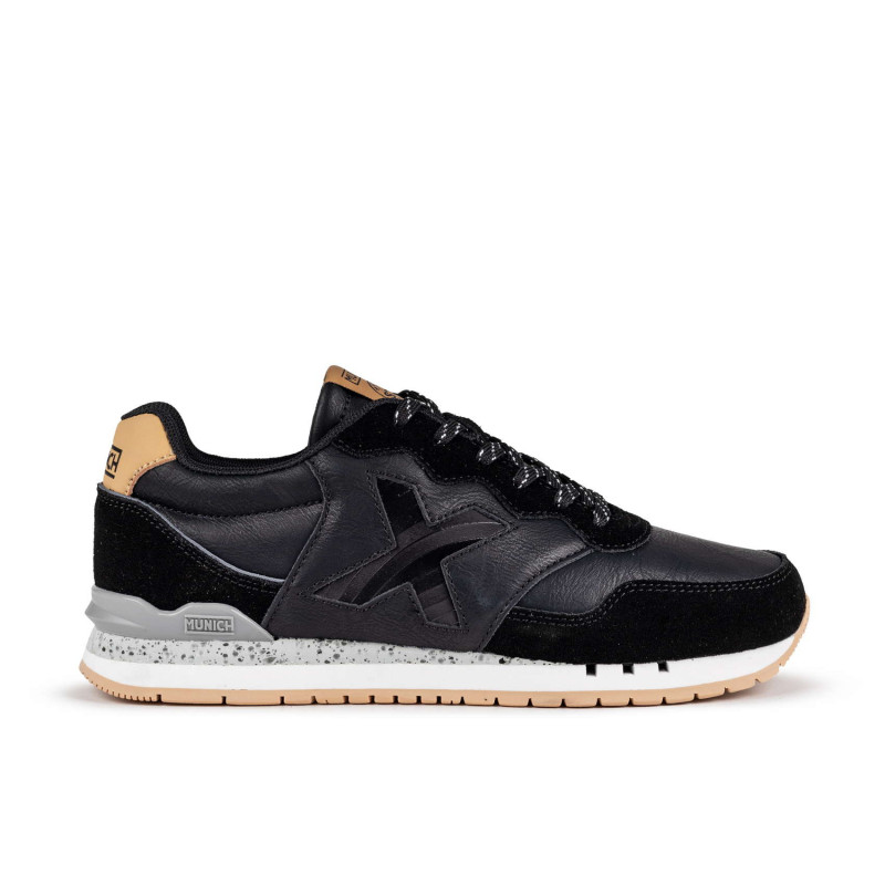 Munich dash w 242 black/black/beige
