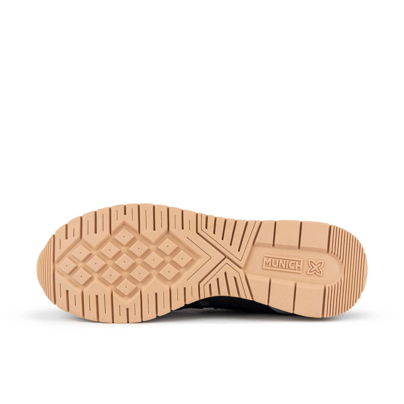 Munich dash w 242 black/black/beige