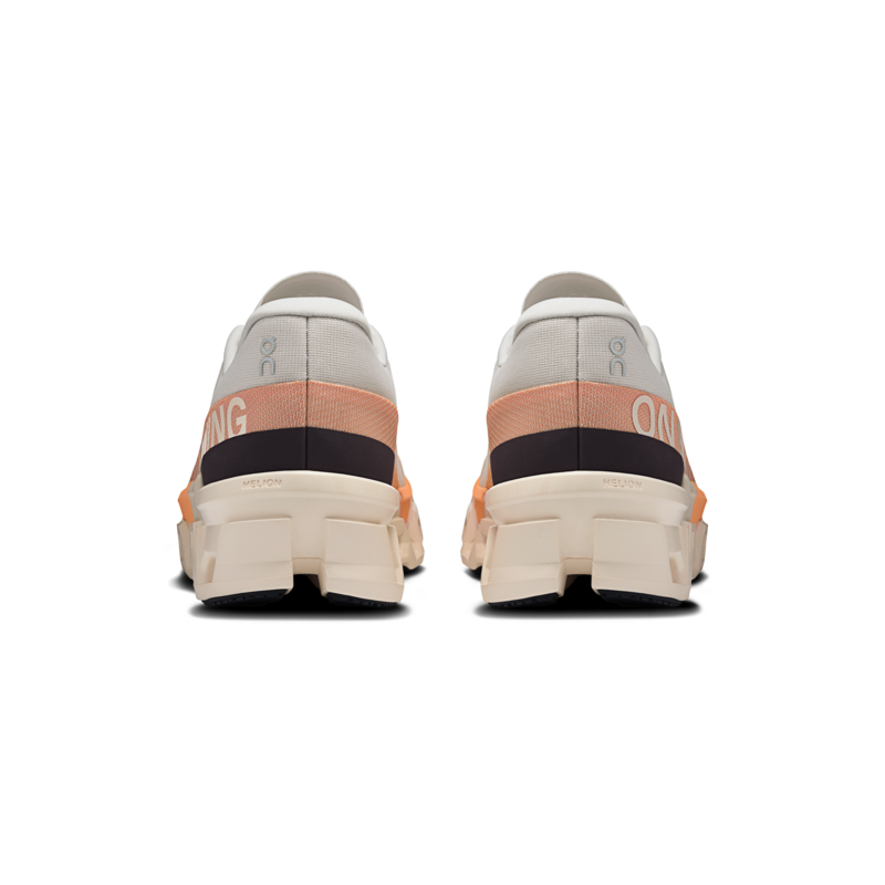 On Cloudmonster 2 glacier/tangerine