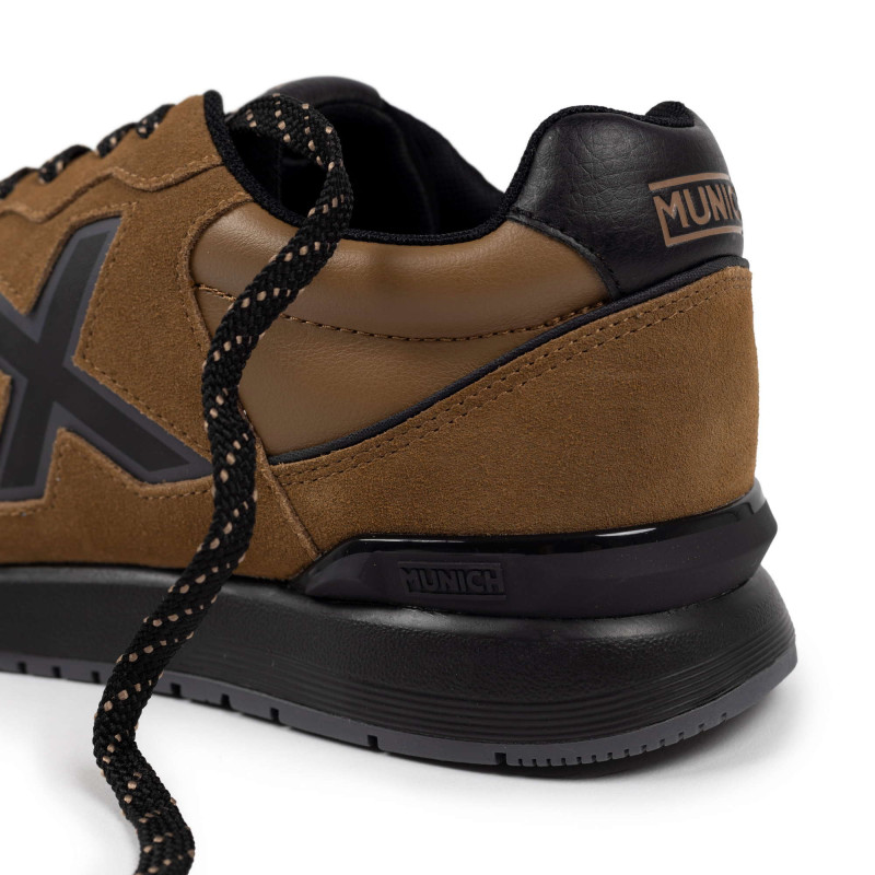 Munich dash premium 257 brown/black