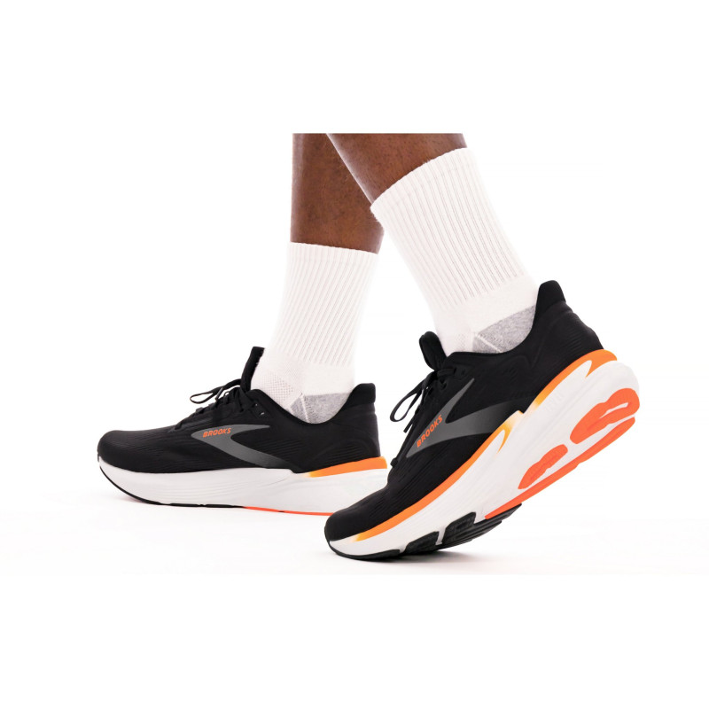 Brooks revel 8 black/excalibur/orange