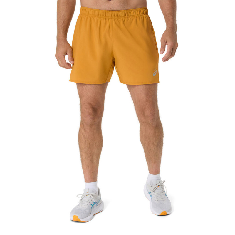 Asics core 5in short sandstorm