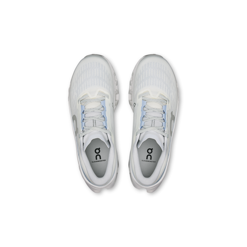 On cloudmonster 3 White/frost