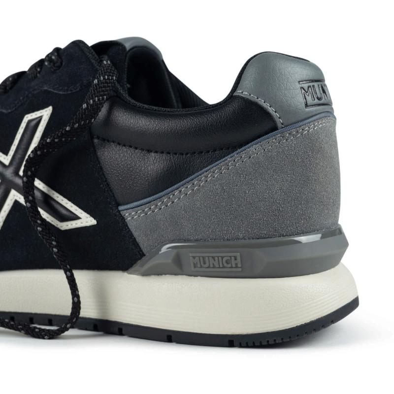 Munich dash premium 302 black/grey