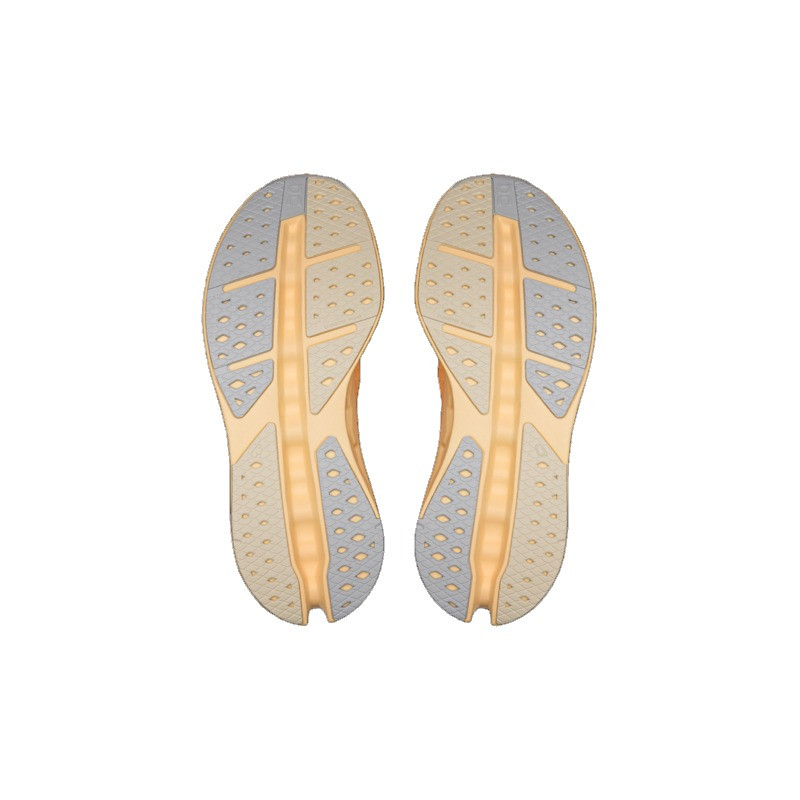 On cloudsurfer max Saffron/squash